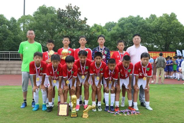 球友会-QYSPORTS官网-中文官方站.首页服务中心APP展示